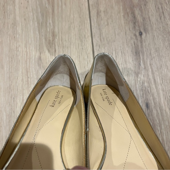 Kate Spade Gold Floral Embellished Ballet Flats Size 8 - Picture 12 of 12